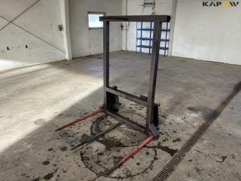 Forage spear with Euro hitch