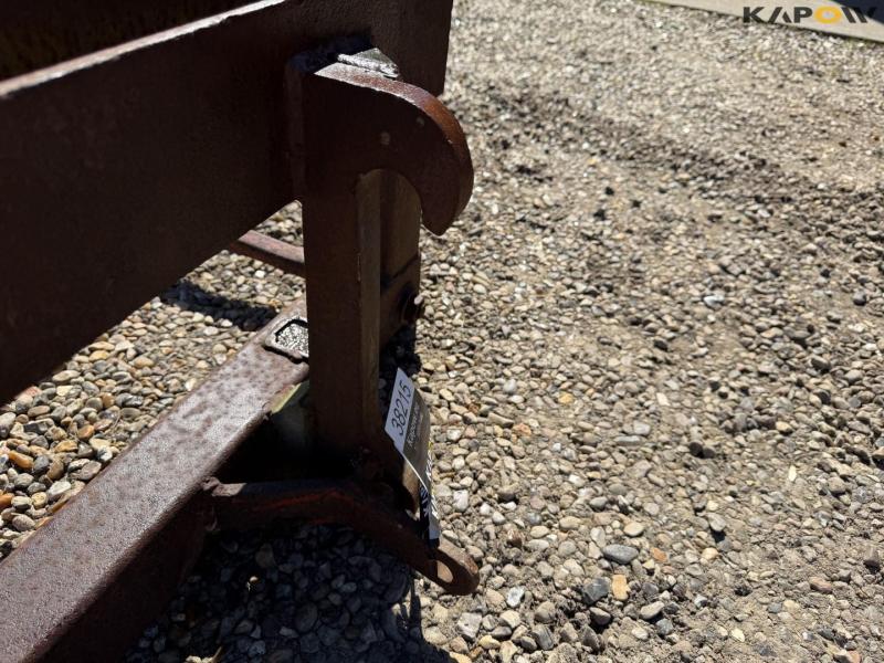 Straw spear with Euro hitch 10