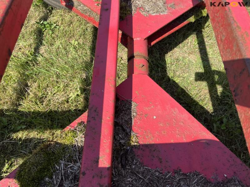 Straw cart 11