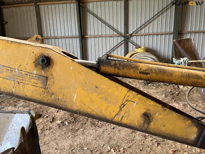 Hamjern 566 backhoe loader 23