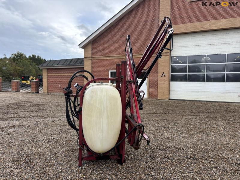 Hardi 12 meter field sprayer 8