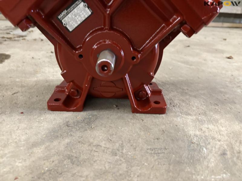 Hardi 1203/6 pump - new 5