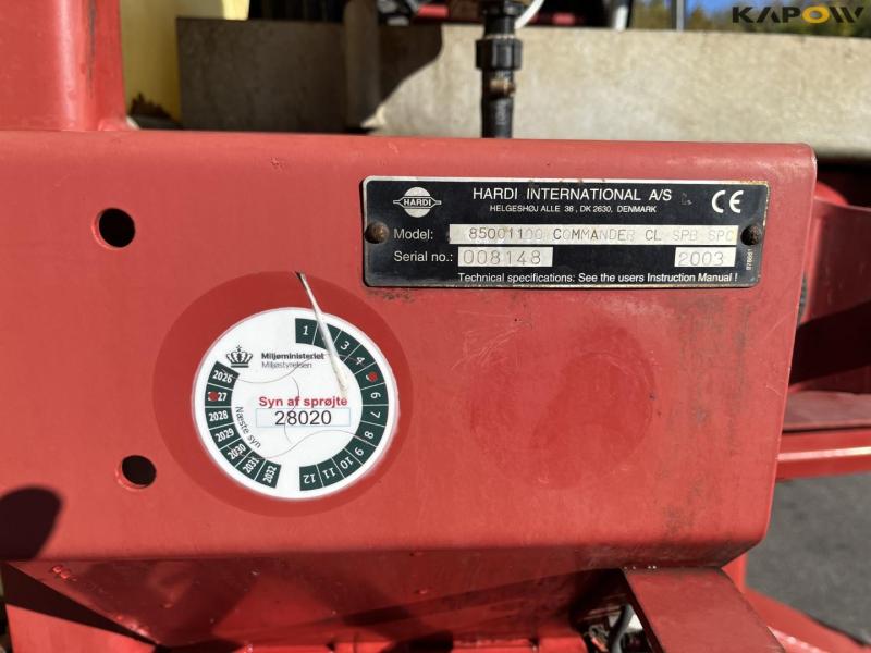 Hardi Commander 2800 trailer sprayer with 20 meter boom 22