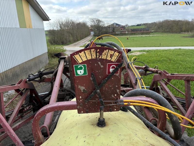 Hardi commander 2800liter sprayer 30