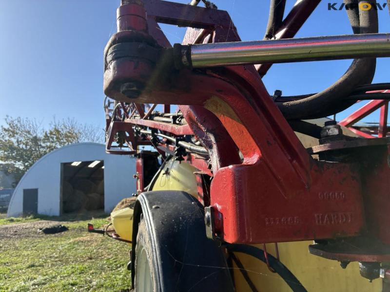 Hardi commander cl2800 sprayer 46