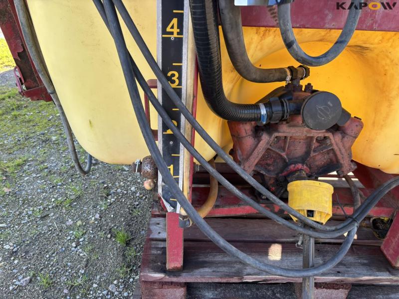 Hardi LX 1000 sprayer 12 meters 10