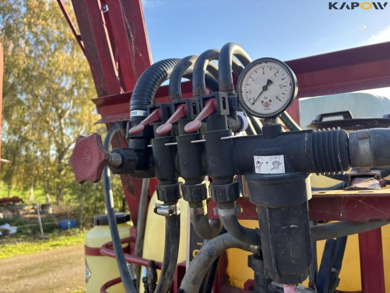 Hardi LX 1000 sprayer 12 meters 15