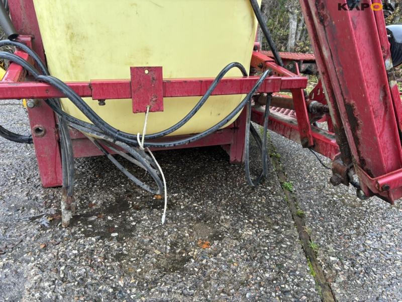 Hardi LX1000 sprayer 38