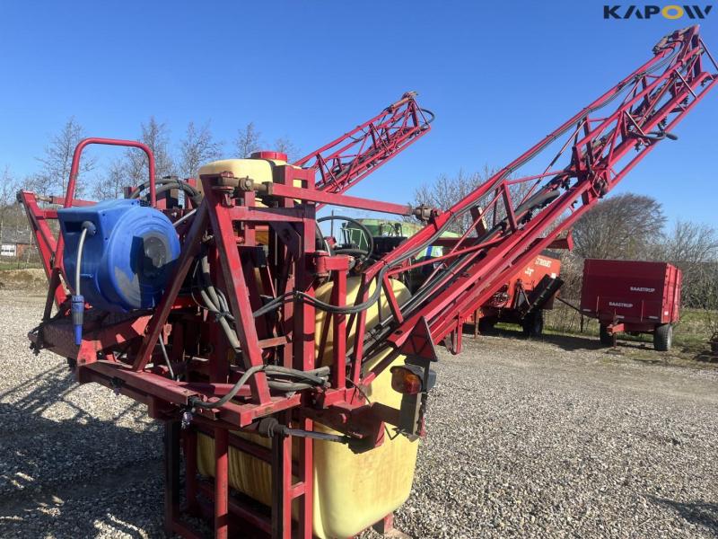 Hardi LZY 1200 sprayer 12