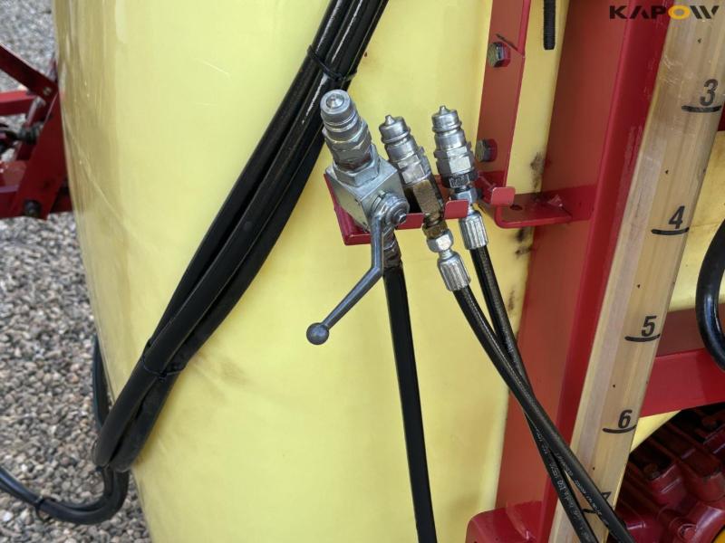 Hardi field sprayer 17