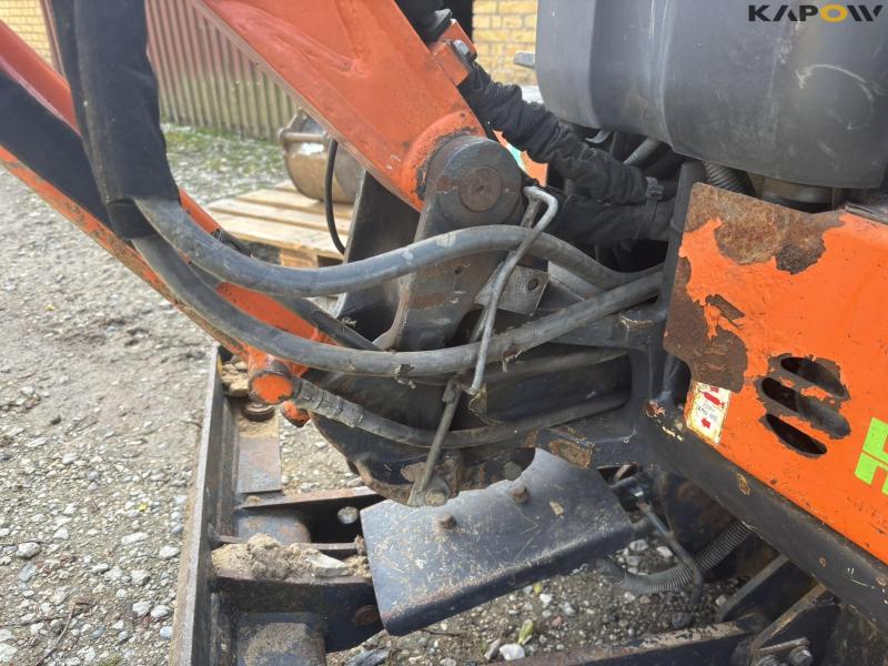 Hitachi Zaxis 10U-2 YSR mini excavator with buckets 46
