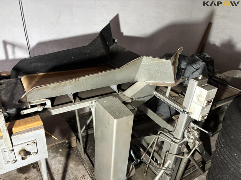 HC Jensen fruit sorting belt and table 3