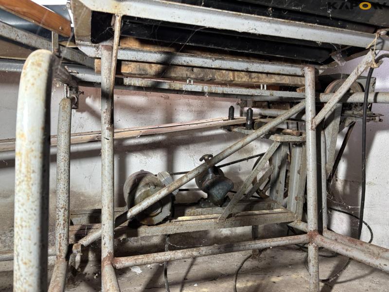 HC Jensen fruit sorting belt and table 15