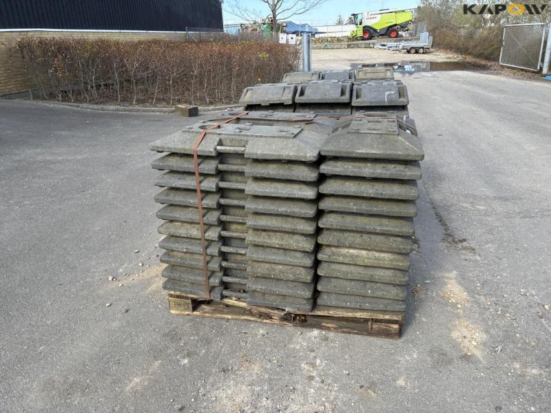 Fence feet in different models 2