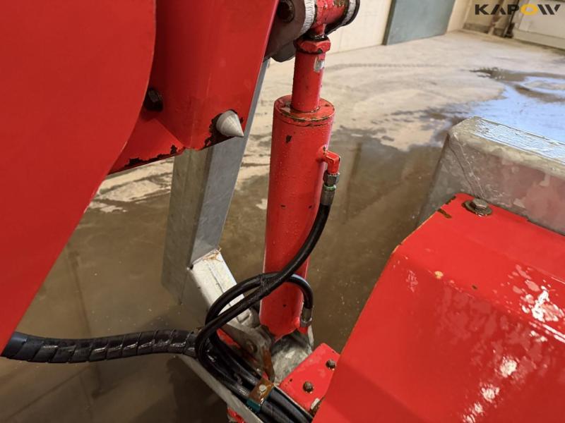 Fliegl hedge trimmer with Euro hitch 14