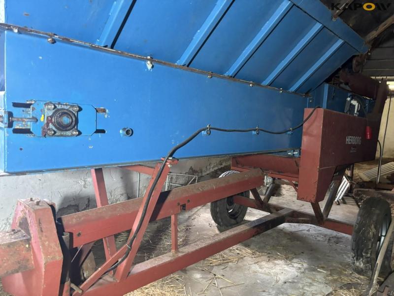 Herborg beet cleaner with elevator 42