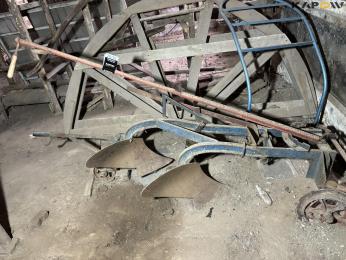 Horse plow 2 feet