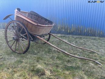 Horse-drawn carriage jumper