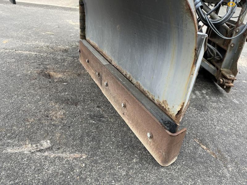 Hi Holms PV-3.2 pointed snow plow 18