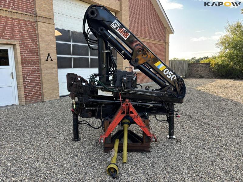 Hiab 050 crane 2