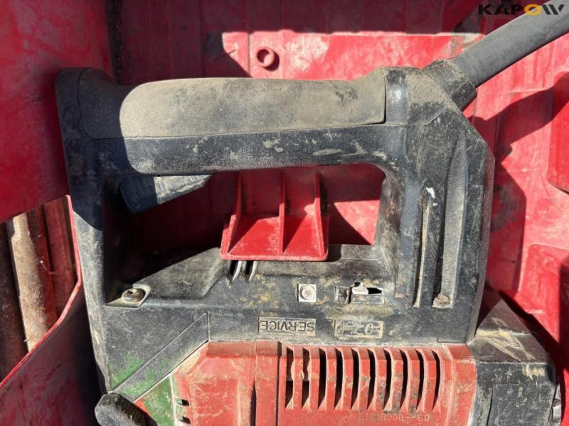 Hilti TE75 concrete hammer 6