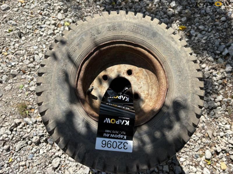 Wheels - 3 pcs. 18x7.00-8 5