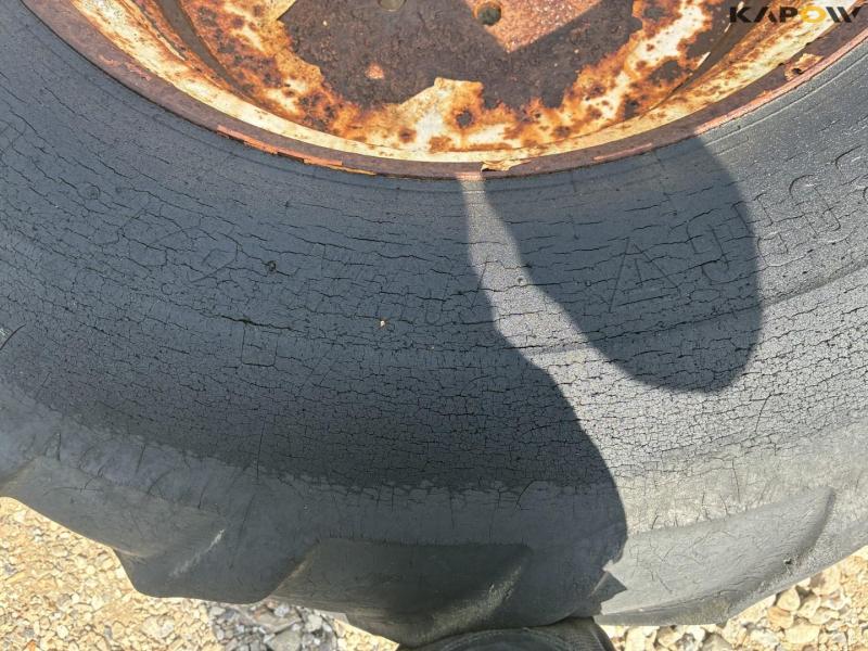 Wheels with 600/60-30.5 Trelleborg 11