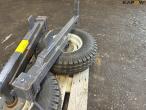 Wheels with hub and support legs 16