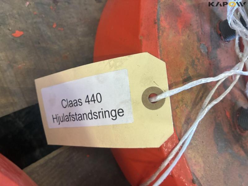 Wheel spacers for Claas 12
