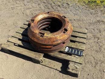 Wheel weights used on the Valmet - 4... 