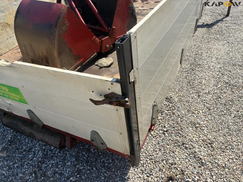 HMF 1560 K3 crane on skid steer 39