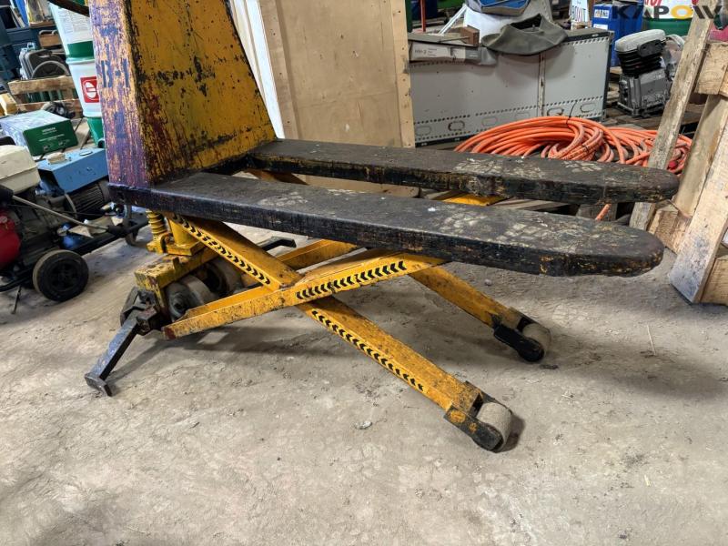 High pallet truck 10