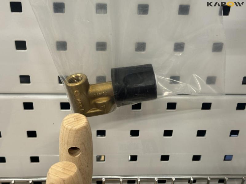 High pressure washer parts and miscellaneous 13