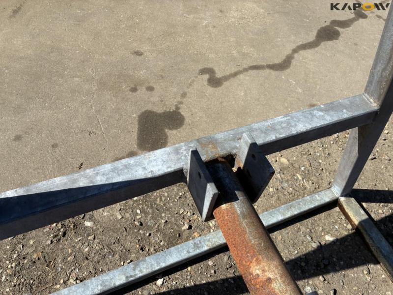 Holder for silo foil 9