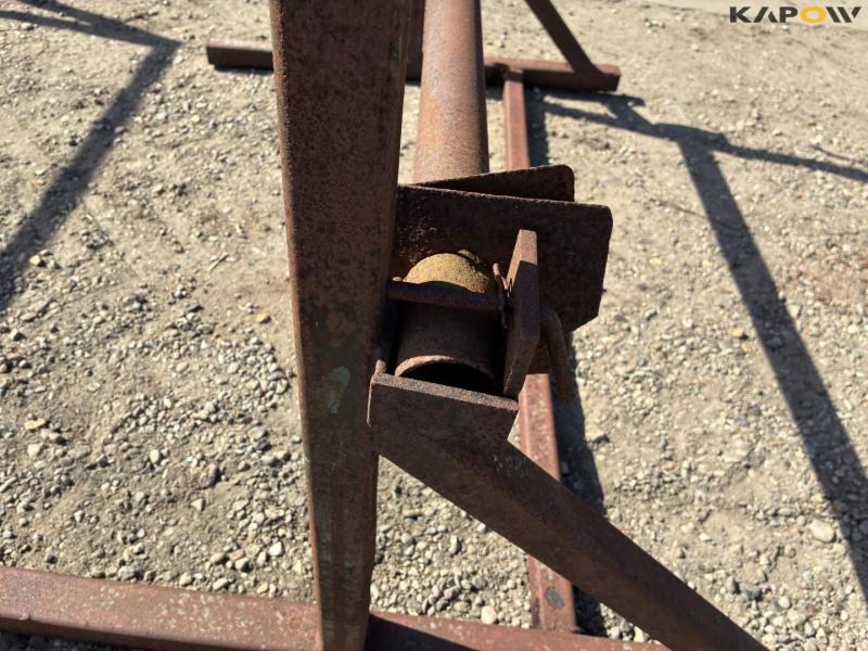 Holder for silo foil 14