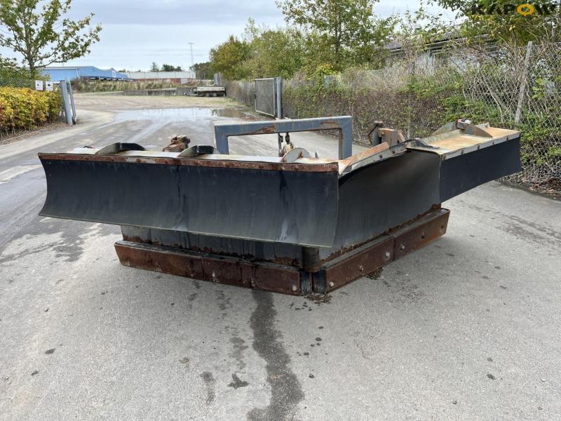 Holms PV-3.2 point plough 2