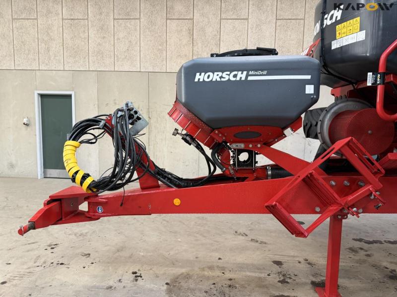 Horsch Focus 6 TD seed drill 9