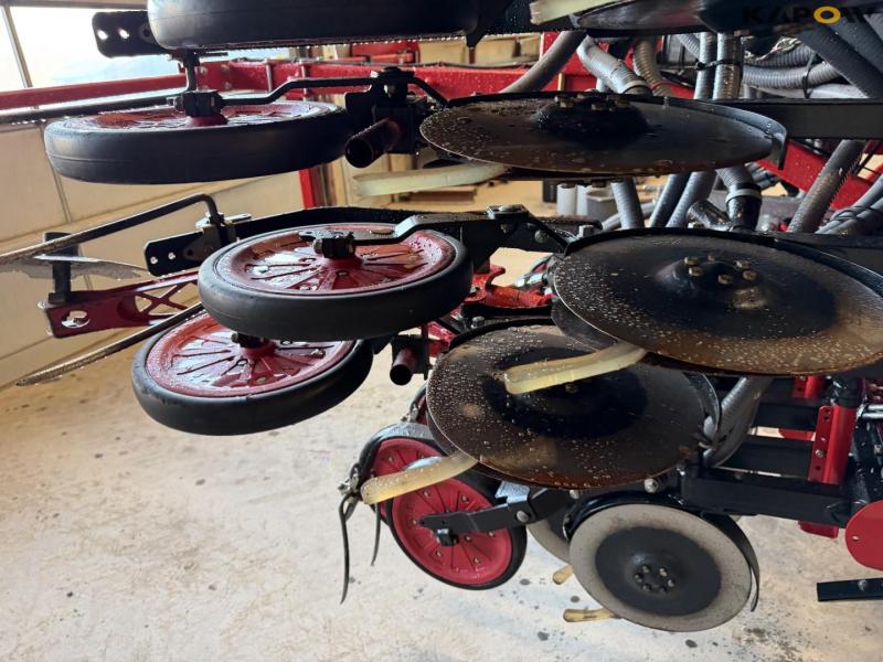 Horsch Focus 6 TD seed drill 74