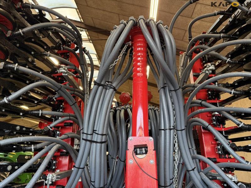 Horsch Focus 6 TD seed drill 85