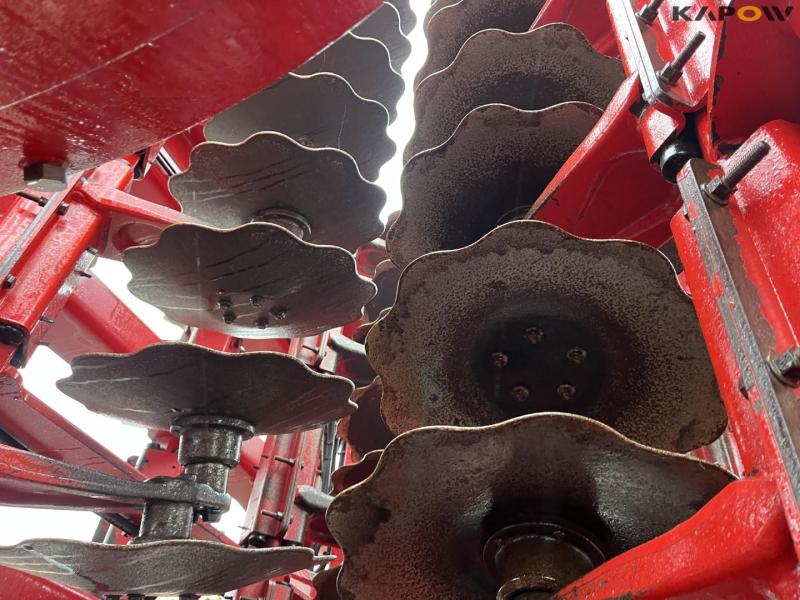 Horsch Joker 12RT disc harrow with Duodrill 50