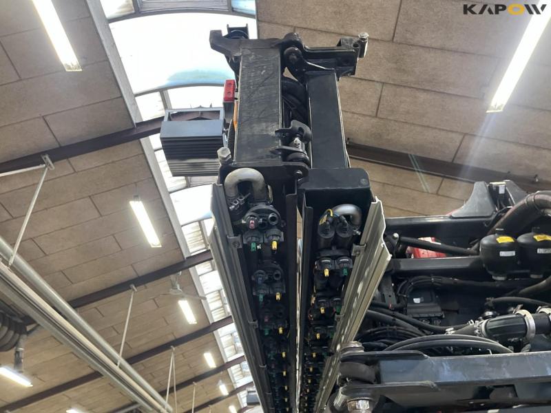 Horsch Leeb 8 GS sprayer with 36 meter boom 30