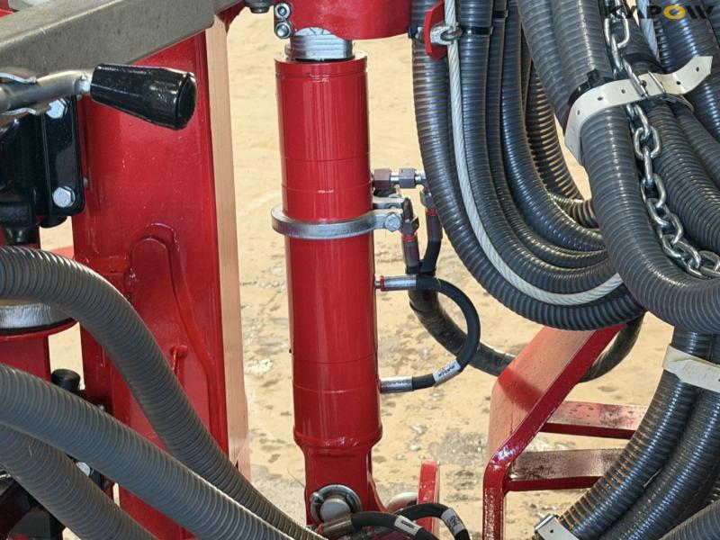 Horsch rapeseed equipment 38