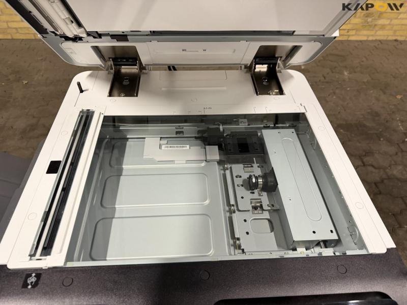 HP Color LaserJet Managed Flow MFP E87640z printer/copier 11