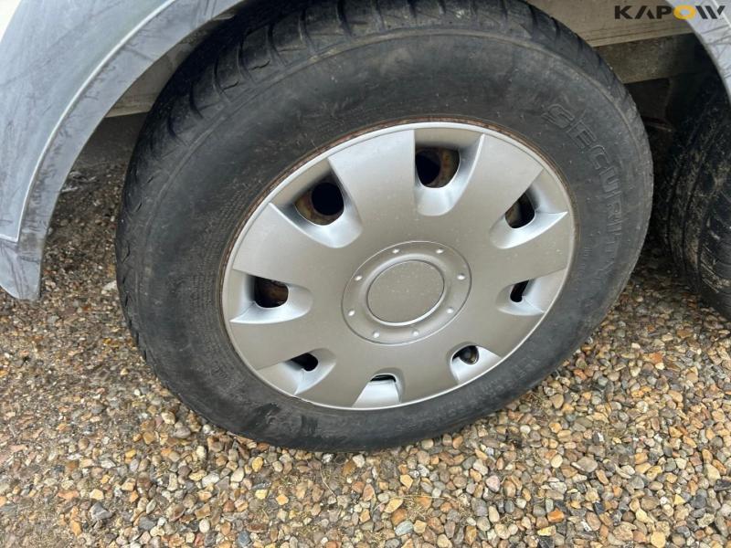 Humbaur closed trailer with workshop equipment 15