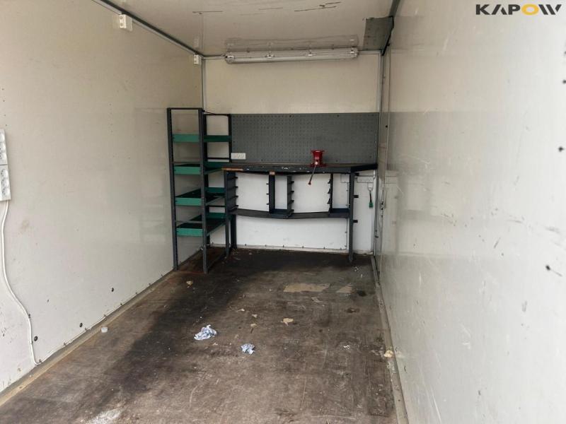 Humbaur closed trailer with workshop equipment 18