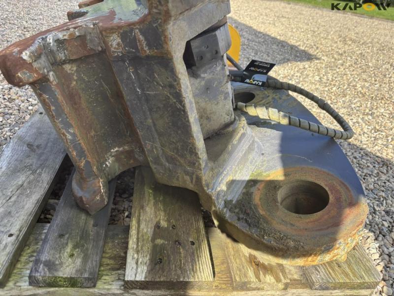 Quick hitch and Weld-on hitch 14