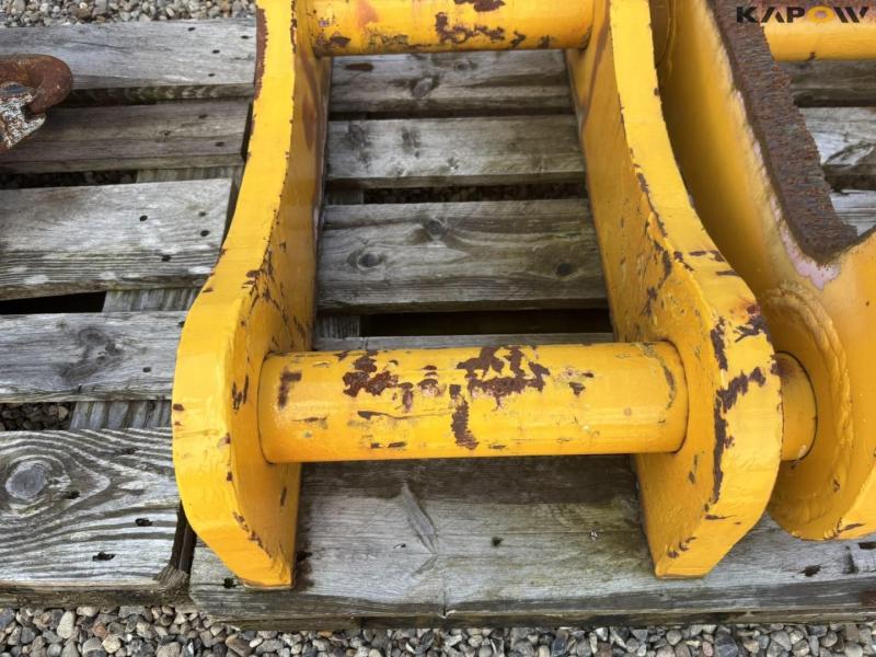 Quick hitch and Weld-on hitch 24