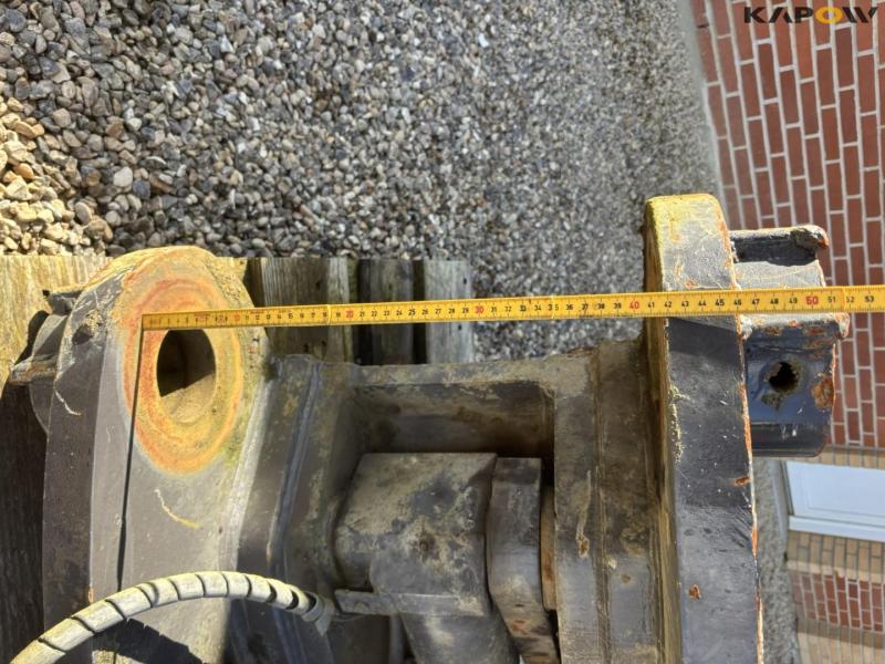 Quick hitch and Weld-on hitch 37