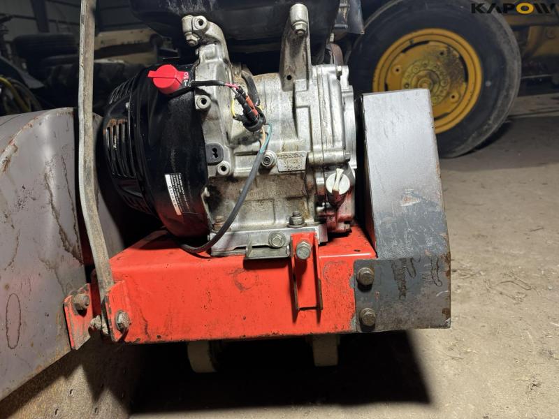 Husqvarna FS 400LV asphalt cutter 11