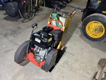 Husqvarna FS 400LV asphalt cutter